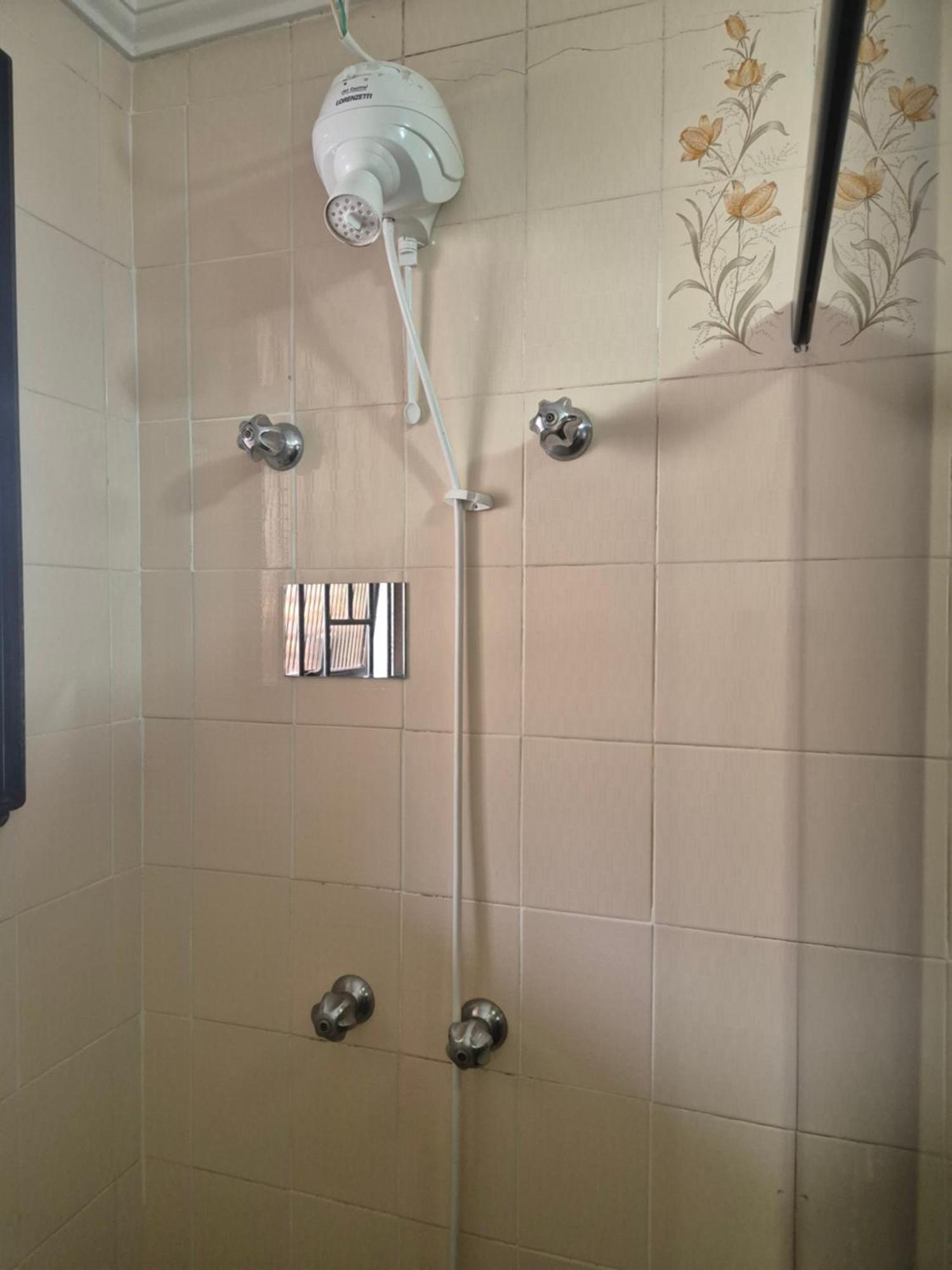 Apartamento Espacoso Na Serra, 3 Quartos E 1 Vaga De Garagem - Centro Serra Negra  Esterno foto